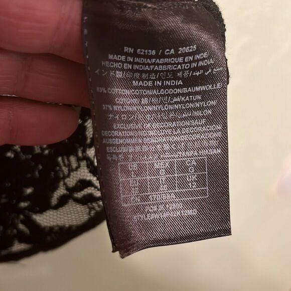 Guess Sheer Sequined Square Shape Sleeveless Blouse L - Picture 4 of 8